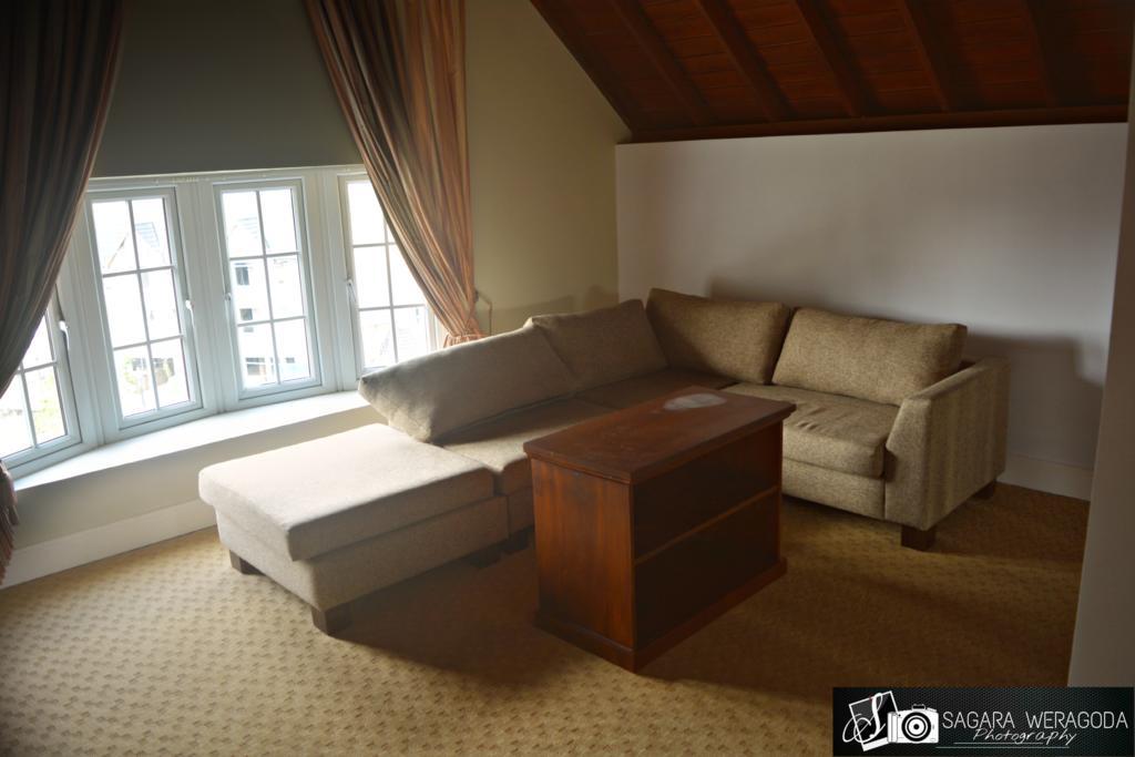 Cheltenham Cottage - Little England Cottages Нувара-Элия Экстерьер фото
